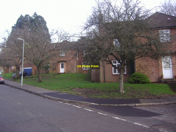 Photo 6"x4" Houses on Giant Tree Hill, Bushey Heath Bushey\/TQ1395 c2008