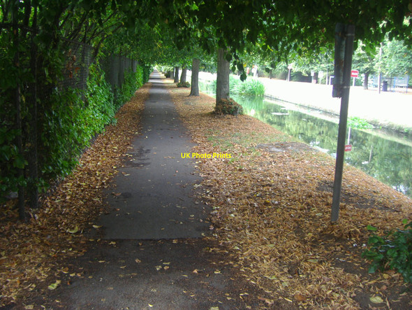 Photo 6"x4" Path along Duke of Northumberland's river, Isleworth Isleworth c2010