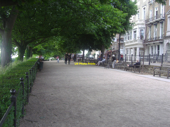 Photo 6"x4" Footpath alongside Richmond Hill Richmond\/TQ1874 c2010