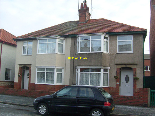 Photo 6"x4" Houses on Borough Road, Bridlington Bridlington c2011
