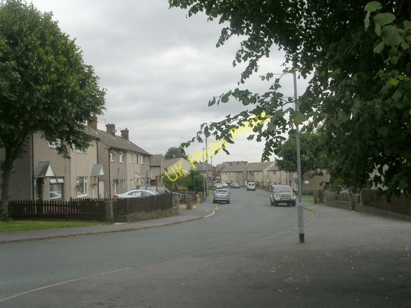 Photo 6"x4" Partridge Crescent - viewed from Smithy Walk Thornhill\/SE2518 c2009 P1