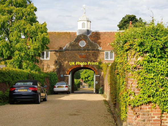 Photo 6"x4" Archway with Dutch gable, Ham House Kingston Upon Thames c2010