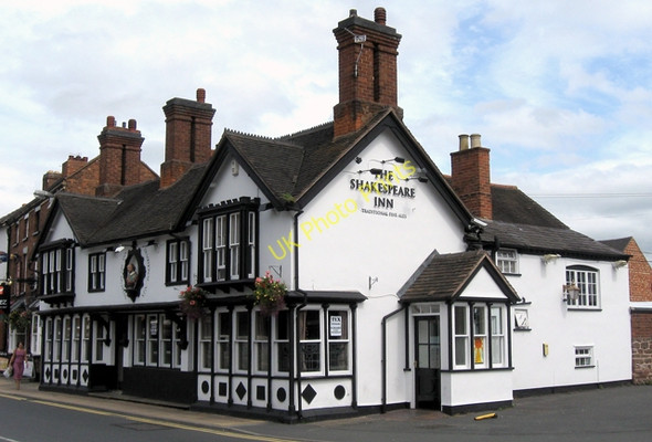 Photo 6"x4" The Shakespeare Inn, Newport, Shropshire Newport\/SJ7419 c2009