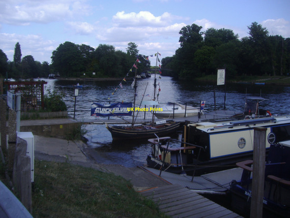 Photo 6"x4" Marina on Thames towpath, Shepperton Weybridge c2009