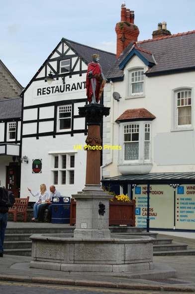 Photo 6"x4" Conwy : Statue of Llywelyn Fawr Conwy c2009