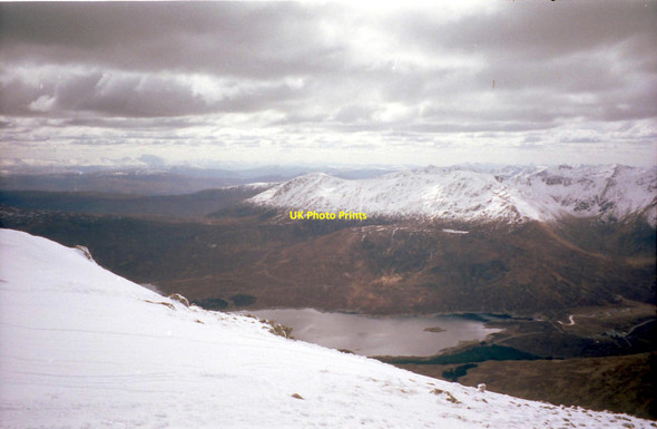 Photo 6"x4" Above the snow line on A' Chr\u00c3\u00a0laig A' Chr\u00e0laig c1996