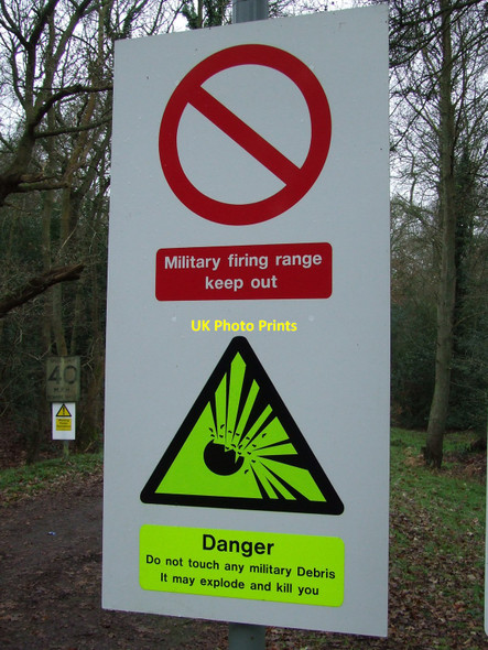 Photo 6"x4" M.O.D. Sign Pockthorpe\/TL9196 c2011 P1