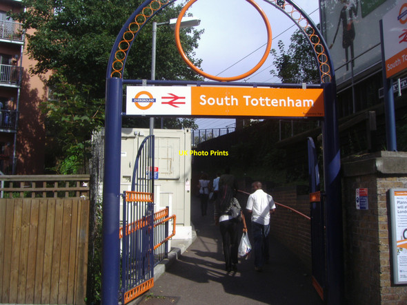 Photo 6"x4" South Tottenham station entrance Stoke Newington c2008
