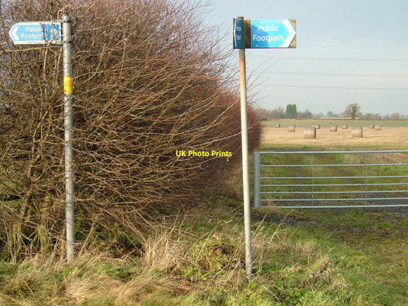 Photo 6"x4" Public footpath signs, near Curdworth Curdworth c2011