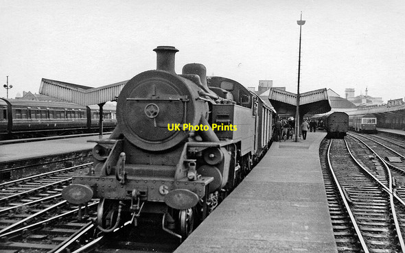 Photo 6"x4" Belfast York Road Station, with a steam train Belfast c1960