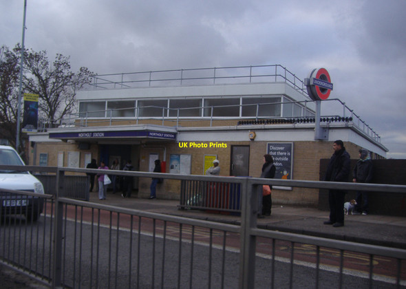 Photo 6"x4" Northolt station Northolt c2009