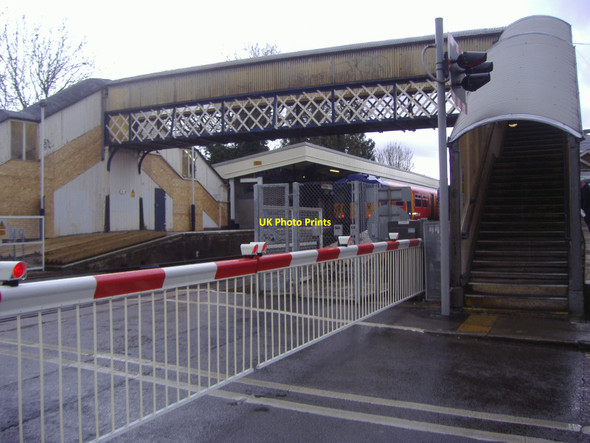 Photo 6"x4" Level crossing and footbridge, Strawberry Hill Twickenham c2008