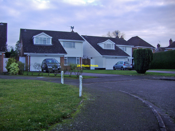 Photo 6"x4" Houses on Carrick Gate, Esher Esher c2008