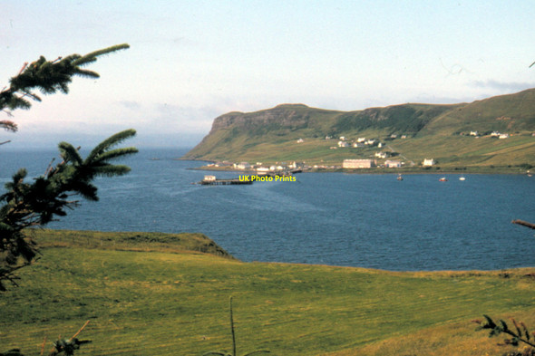 Photo 6"x4" Uig, Skye - 1983 Uig\/NG3963 c1983