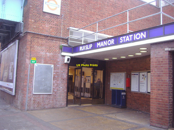 Photo 6"x4" Ruislip Manor Tube station, south entrance Ruislip c2009
