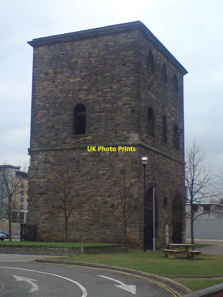 Photo 6"x4" Leeds Central Station Wagon Lift Leeds\/SE3034 c2011