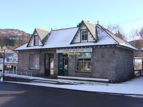 Photo 6"x4" Lamont Sporrans Braemar - spring 2008 Castleton\/NO1591 c2008