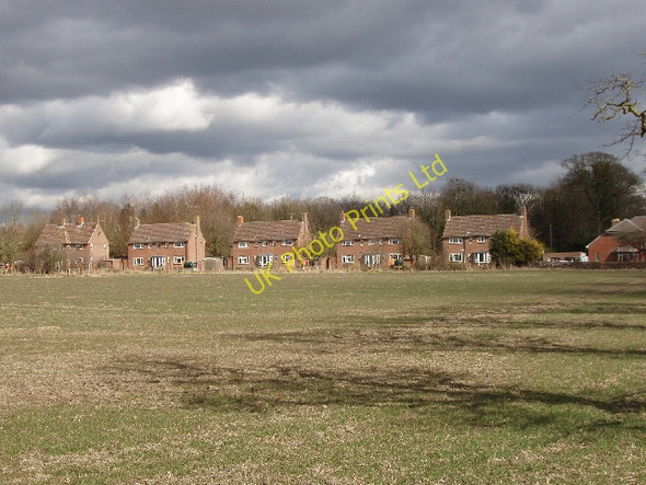 Photo 6"x4" Talavera Road, Draycot Foliat Draycot Foliat c2006