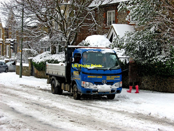 Photo 6"x4" A truck struggling through the snow in Epsom Road (A246) Guildford c2010