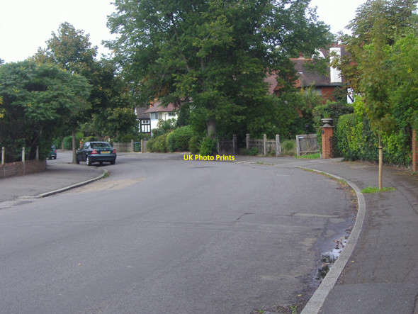 Photo 6"x4" Claremont Road, Claygate Esher c2008