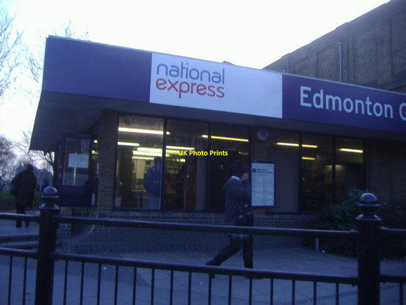 Photo 6"x4" Edmonton Green station Edmonton\/TQ3392 c2009