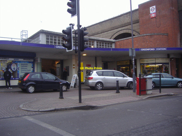 Photo 6"x4" Greenford station entrance Greenford\/TQ1382 c2009