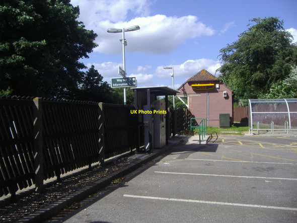 Photo 6"x4" Epsom Downs station entrance Epsom c2008