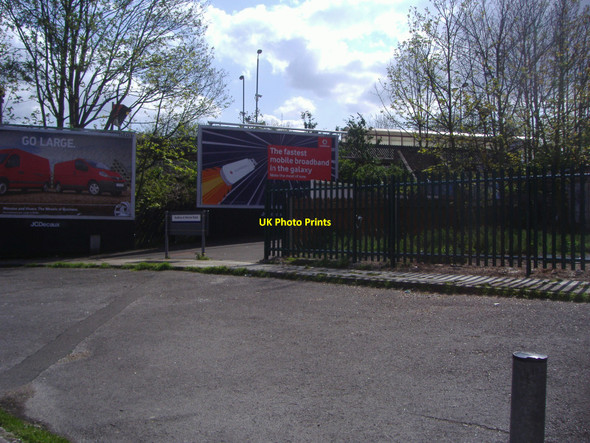 Photo 6"x4" Entrance to Sudbury & Harrow Road station Wembley c2008