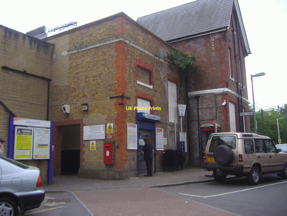 Photo 6"x4" Entrance to Isleworth station Isleworth c2008