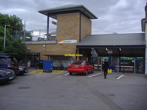 Photo 6"x4" Foot entrance, Brentford station Brentford c2008