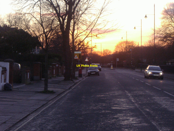 Photo 6"x4" Lonsdale Road, Barnes Barnes c2011