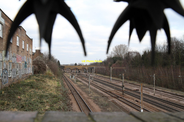 Photo 6"x4" London to York Railway Line Hornsey c2011