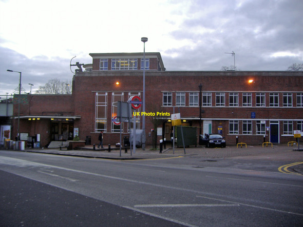 Photo 6"x4" East Finchley Tube station Finchley c2007