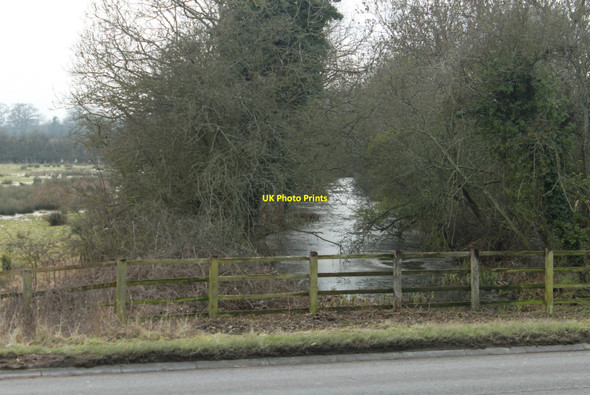 Photo 6"x4" 2011 : Remains of the Wilts and Berks canal Derry Hill c2011