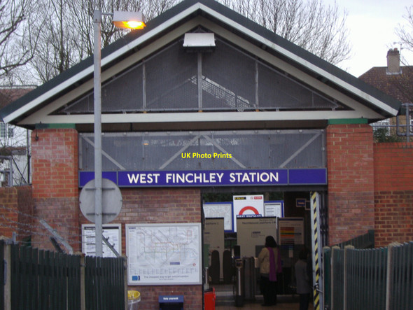 Photo 6"x4" West Finchley Tube station Finchley c2007