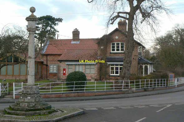 Photo 6"x4" Colston Bassett Cross and village stores Colston Bassett c2011