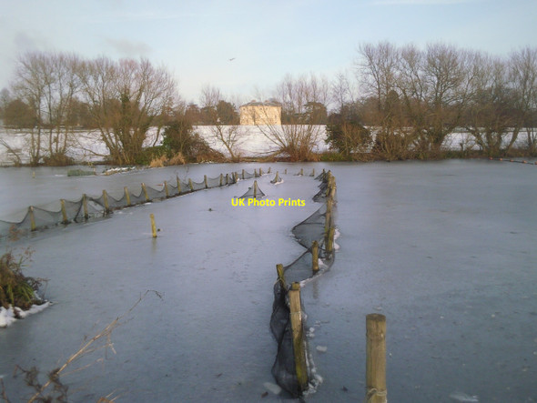 Photo 6"x4" Frozen Danson Park Lake, Christmas Eve 2010 Bexley c2010