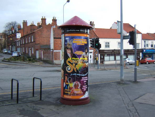 Photo 6"x4" Advertising, St John's Street, Bridlington Bridlington c2011