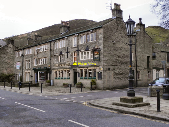 Photo 6"x4" The Swan Inn, Delph Delph c2011