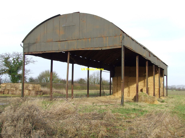 Photo 6"x4" Old Barn Denham\/TL7561 c2011