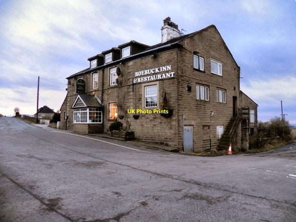 Photo 6"x4" Roebuck Inn and Restaurant, Strinesdale Top o' th' Meadows c2011