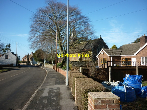Photo 6"x4" High Street, Flixborough Flixborough c2011