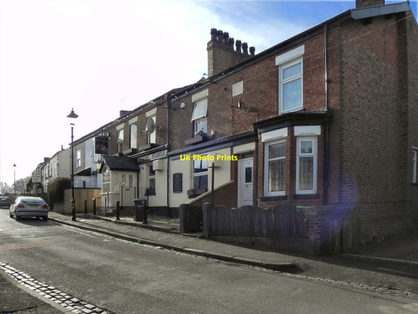 Photo 6"x4" Flying Horse Crumpsall c2011 P1