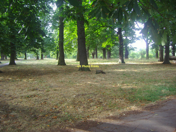 Photo 6"x4" Hilly Fields Park, Enfield Enfield\/TQ3396 c2010