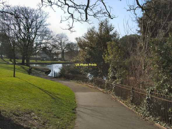 Photo 6"x4" Queens Park Pond Brighton\/TQ3106 c2011