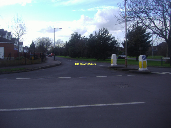 Photo 6"x4" Hurst Lane, junction of Park Way Teddington\/TQ1670 c2011