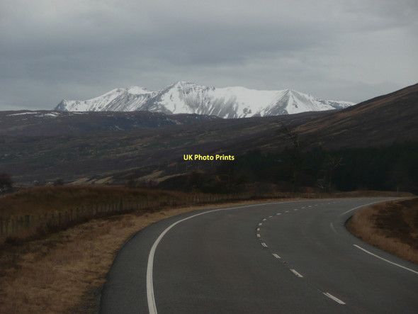 Photo 6"x4" A pause on the A832 Achnasheen\/Achadh na Sine c2011