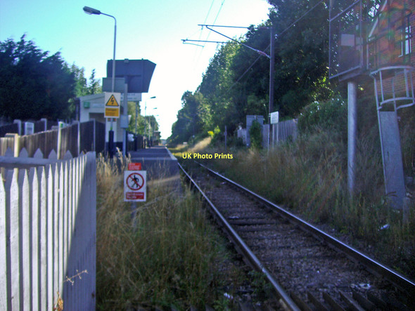 Photo 6"x4" Watford North station Watford\/TQ1097 c2009