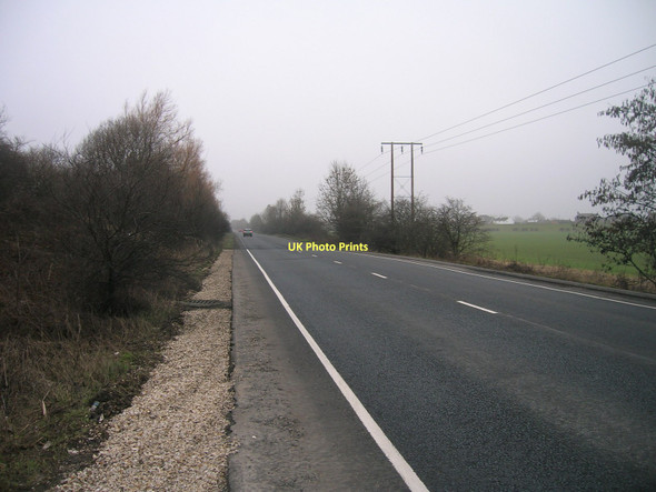 Photo 6"x4" A645 towards Selby Newland\/SE6924 c2011