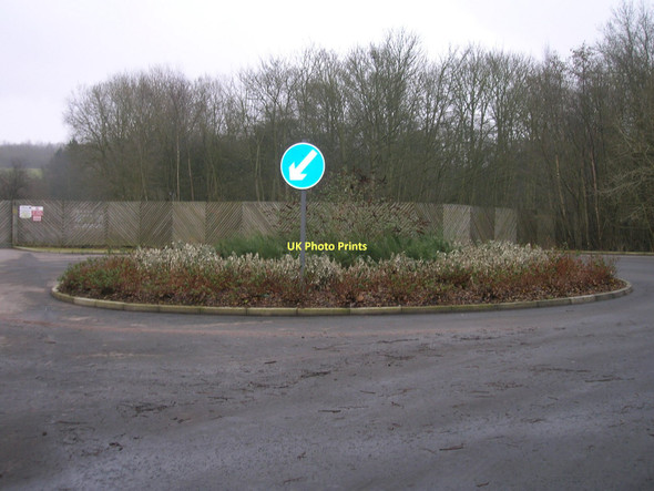 Photo 6"x4" Roundabout, Barlow Barlow\/SE6428 c2011